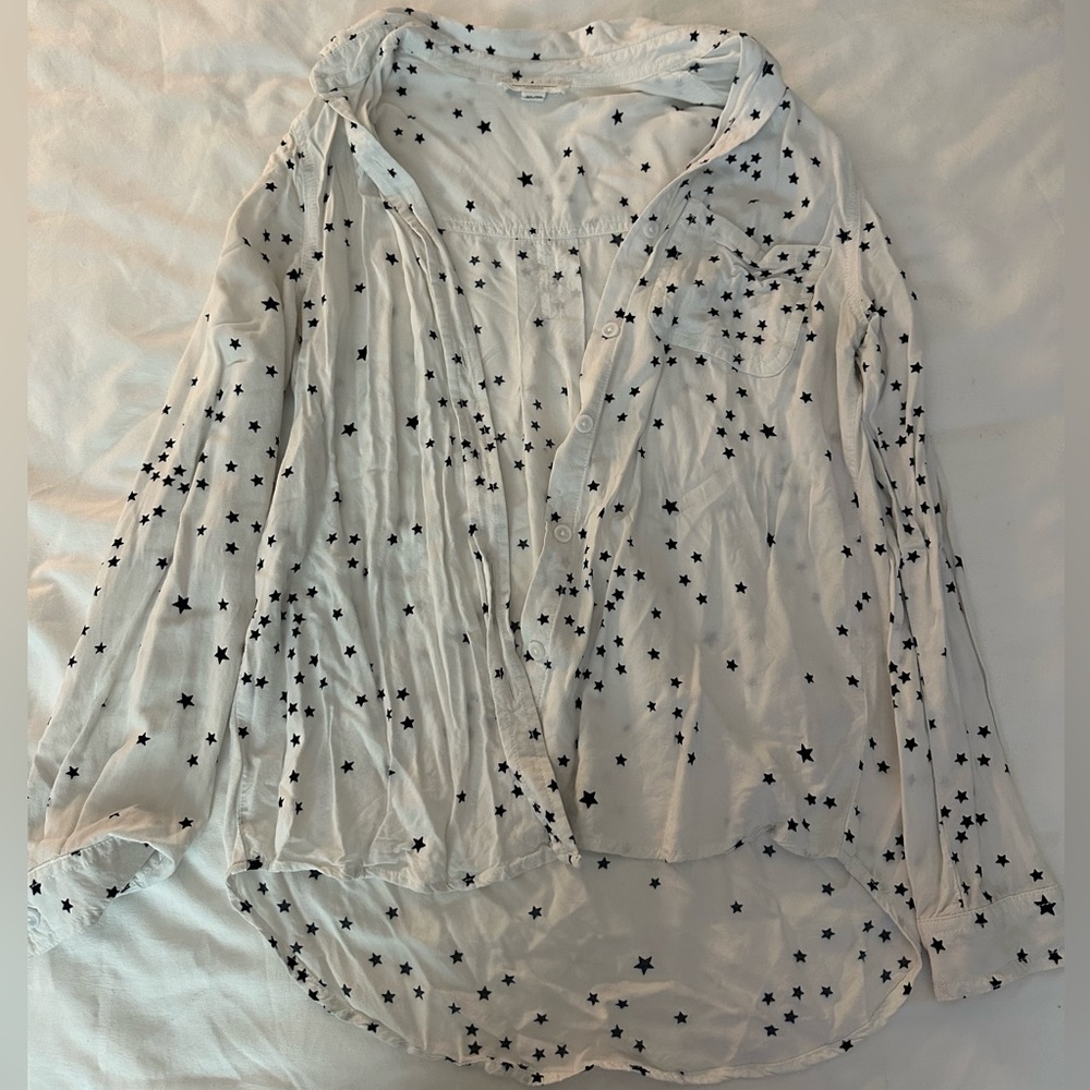 beachlunchlounge white with stars button down